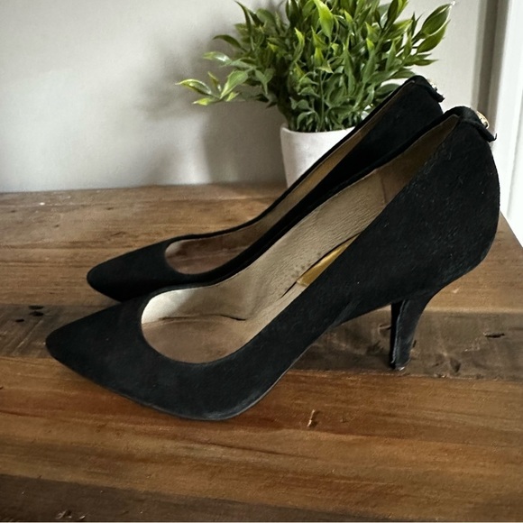 MICHAEL KORS | Black Suede Heels Pumps | 7.5 - Picture 8 of 11
